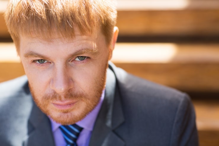 Porträt des Gründers oder symbolisches Bild des Ursprungs